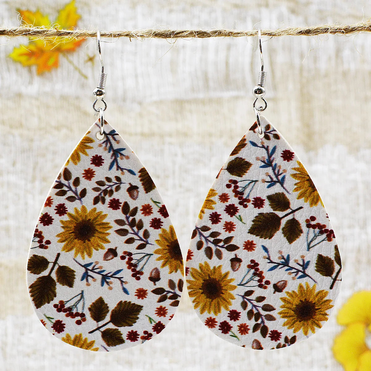 2022 Fall Thanksgiving Maple Leaf Chinese Restaurant Pumpkin Sunflower Drop Shaped PU Leather Earrings