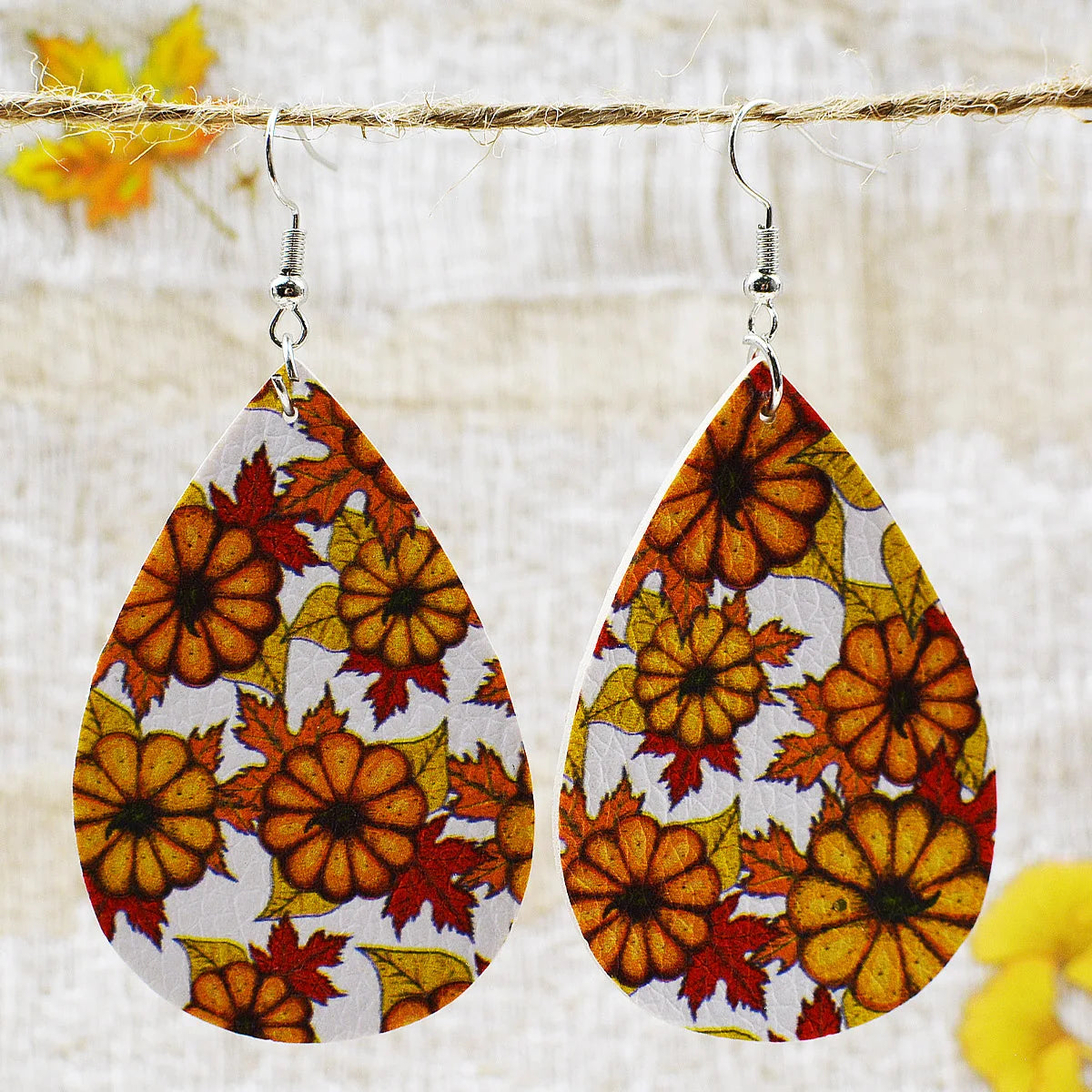 2022 Fall Thanksgiving Maple Leaf Chinese Restaurant Pumpkin Sunflower Drop Shaped PU Leather Earrings
